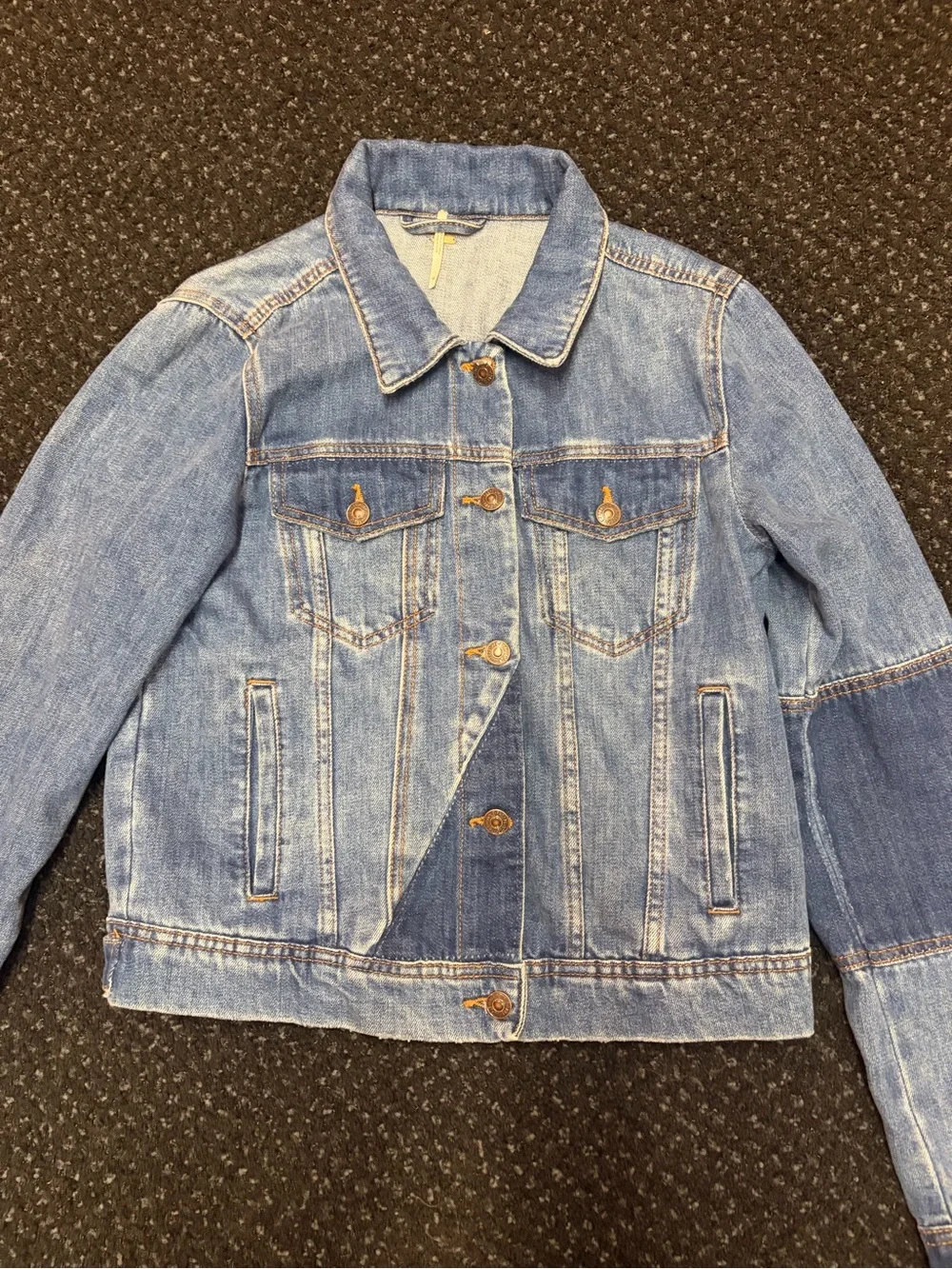 Free People Two-Tone Light Blue Denim Jacket - Picture 2 of 6